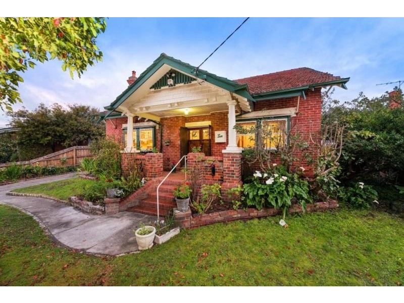 10 Station Avenue, Glen Iris VIC 3146