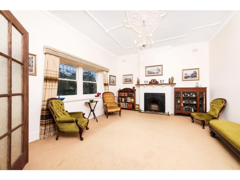 10 Station Avenue, Glen Iris VIC 3146