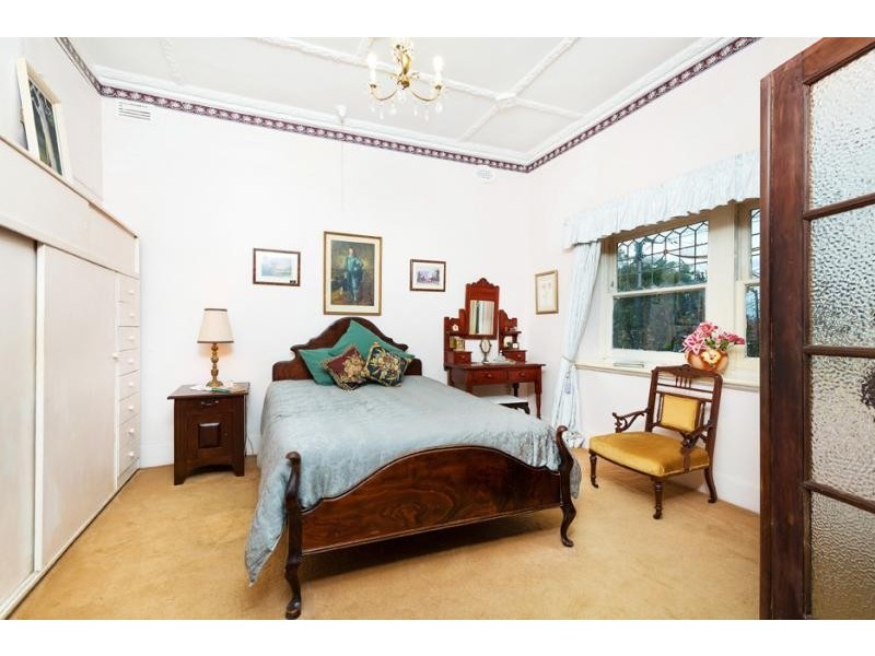 10 Station Avenue, Glen Iris VIC 3146