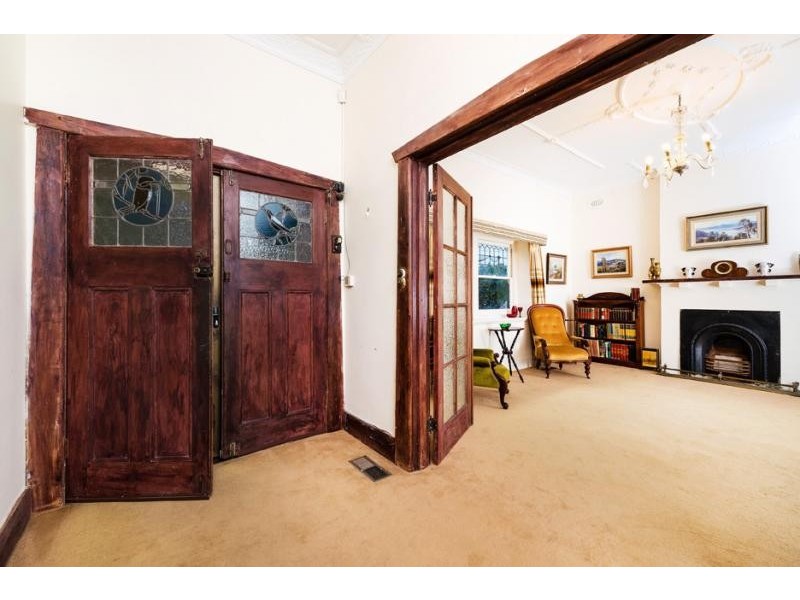 10 Station Avenue, Glen Iris VIC 3146