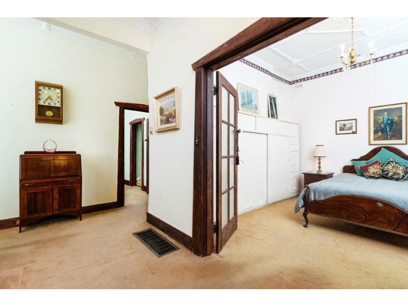 10 Station Avenue, Glen Iris VIC 3146