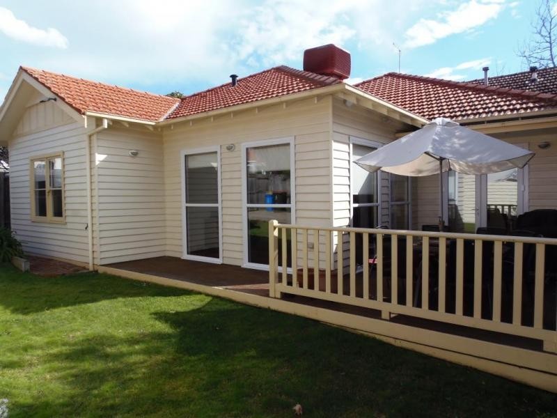 9 Summerhill Road, Glen Iris VIC 3146