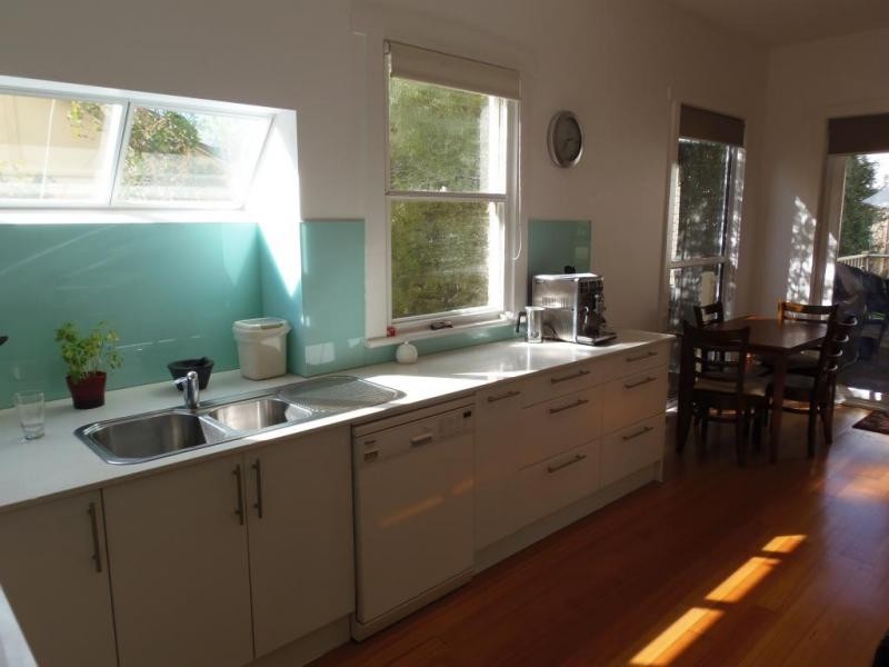 9 Summerhill Road, Glen Iris VIC 3146