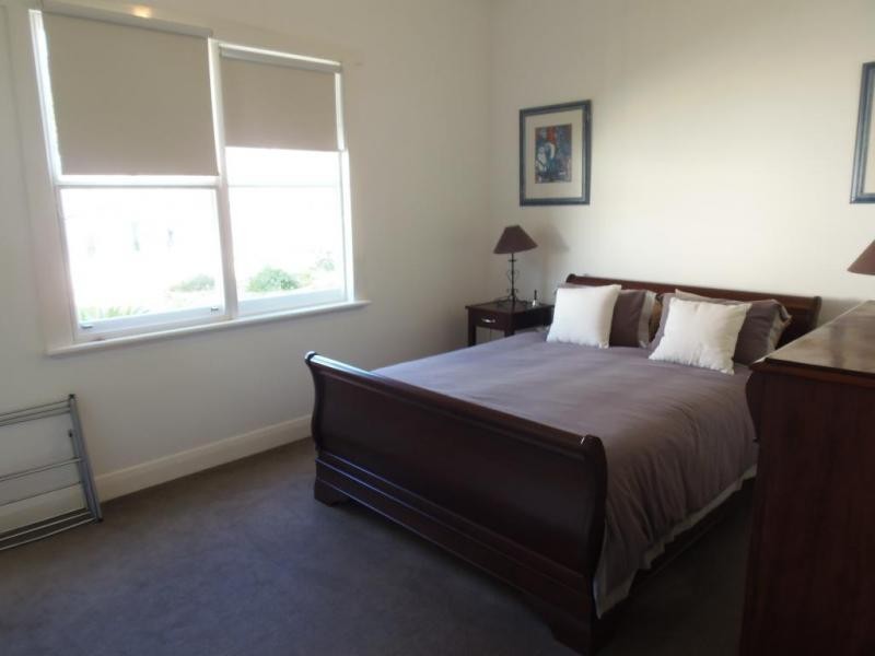 9 Summerhill Road, Glen Iris VIC 3146