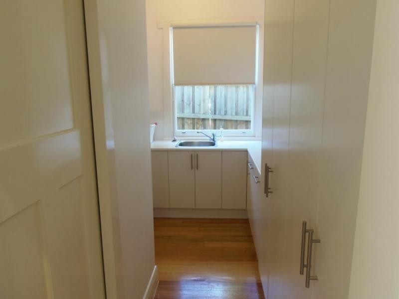 9 Summerhill Road, Glen Iris VIC 3146