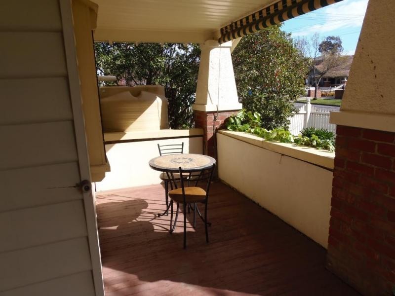 9 Summerhill Road, Glen Iris VIC 3146