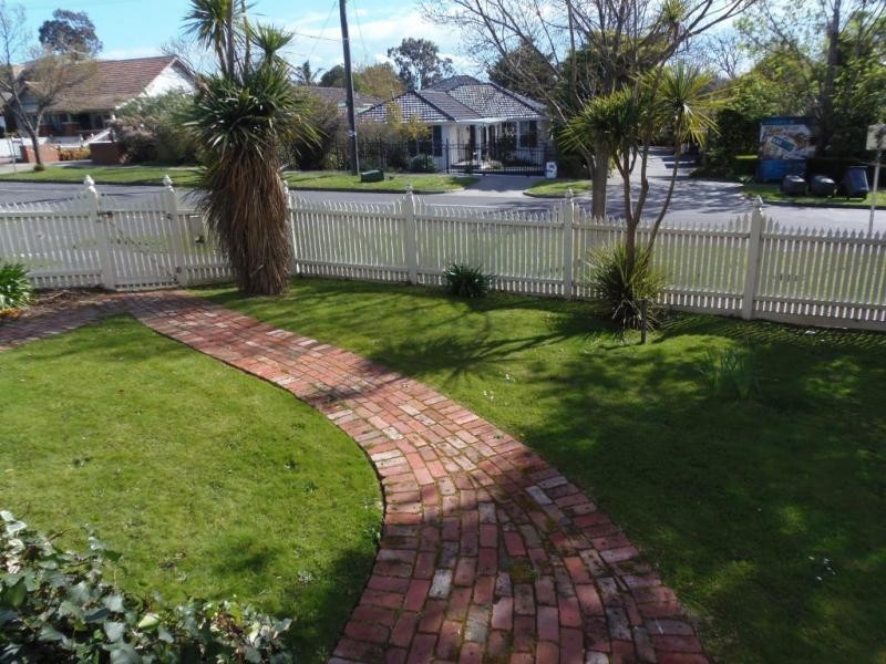 9 Summerhill Road, Glen Iris VIC 3146