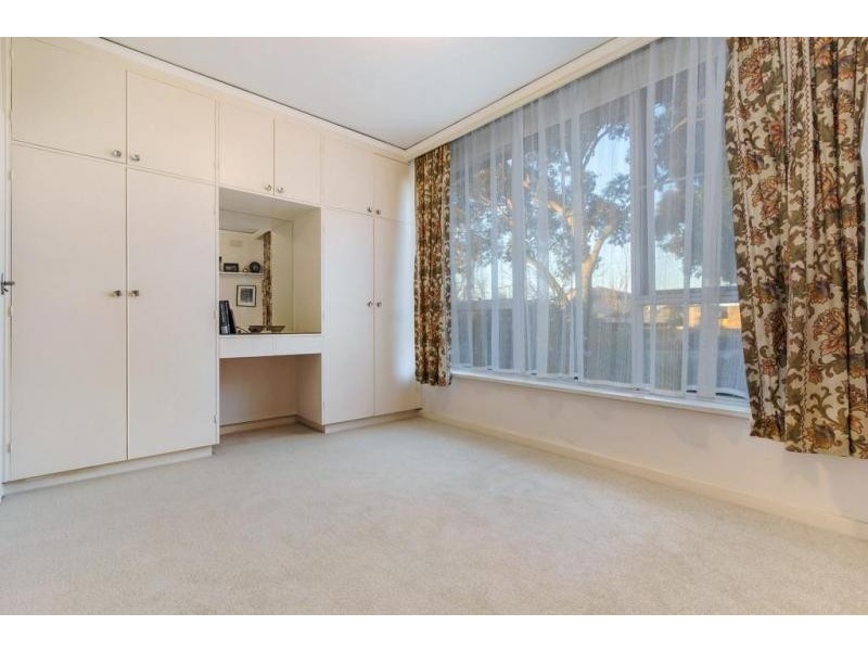 8 Streeton Court, Mont Albert VIC 3127