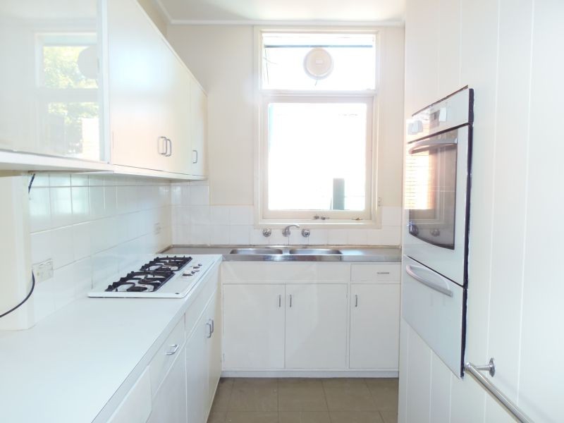 4/9 Glencairn Avenue, Camberwell VIC 3124