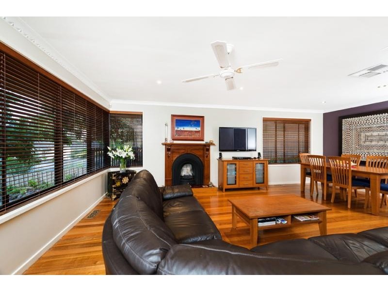 22 Ashwood Drive, Ashwood VIC 3147