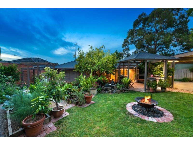 22 Ashwood Drive, Ashwood VIC 3147