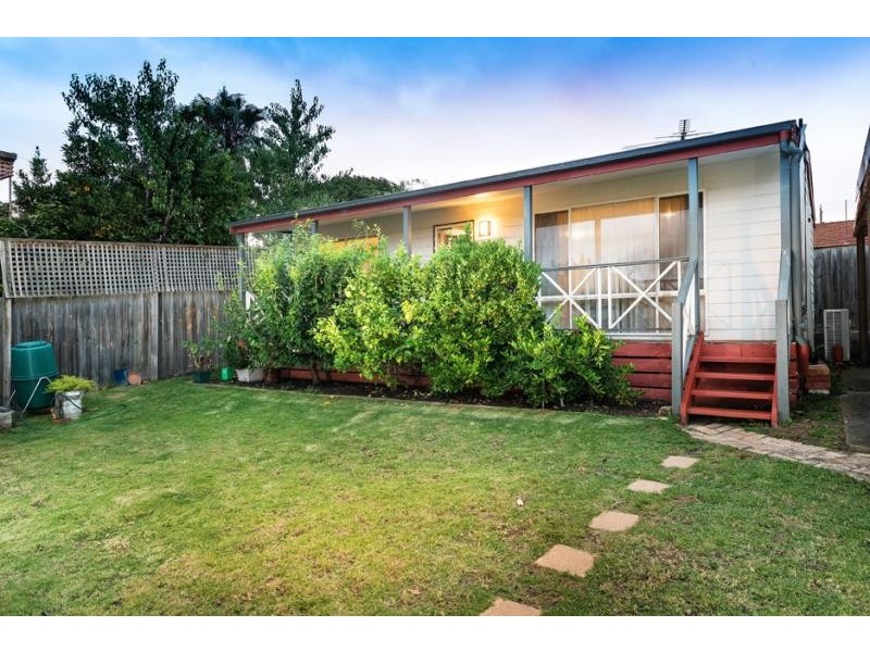 7 Barnes Avenue, Burwood VIC 3125