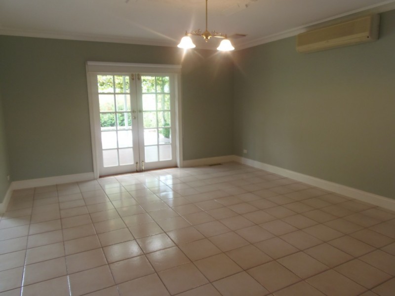 1 Kemp Street, Burwood VIC 3125