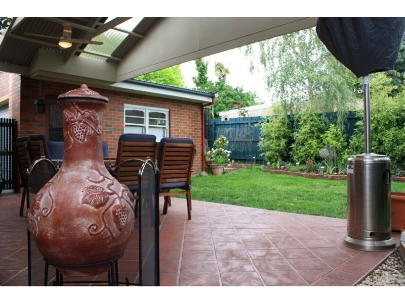 29 Loudon Road, Burwood VIC 3125
