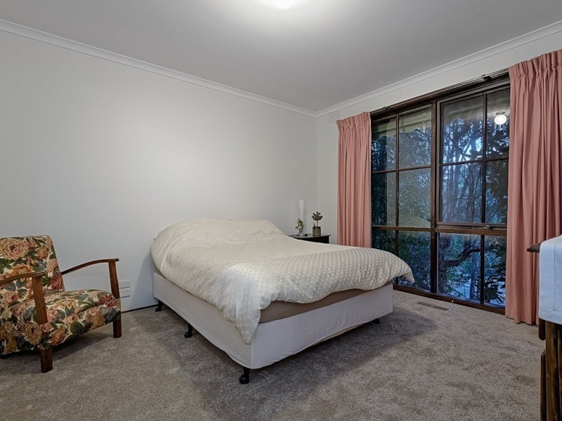 28 Sharrow Road, Mitcham VIC 3132