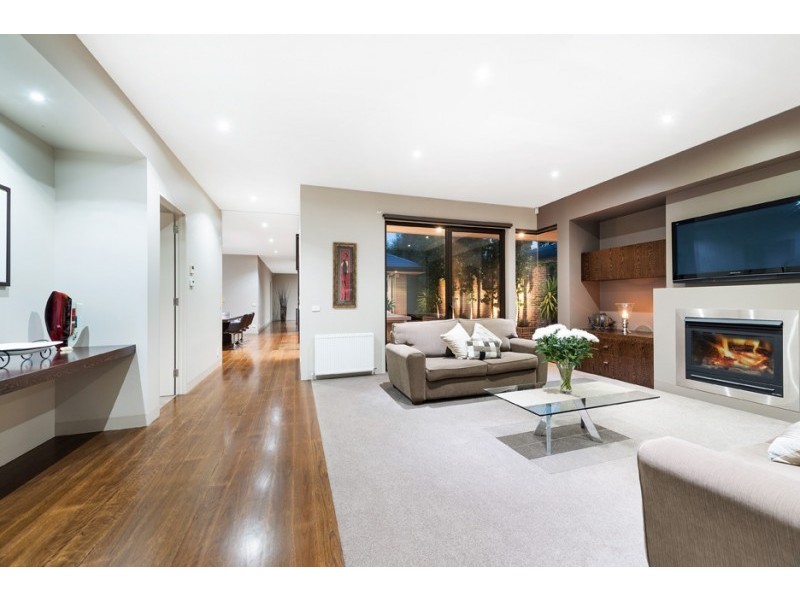 32 Flowerdale Road, Glen Iris VIC 3146