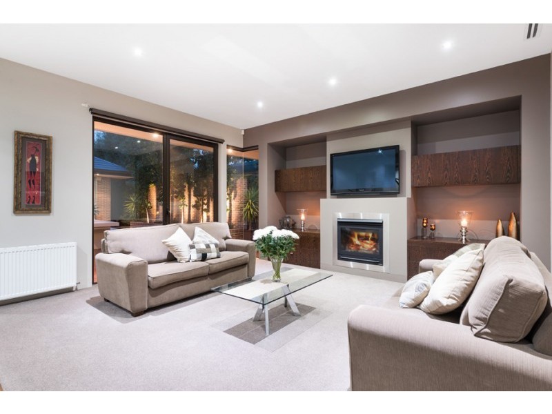 32 Flowerdale Road, Glen Iris VIC 3146