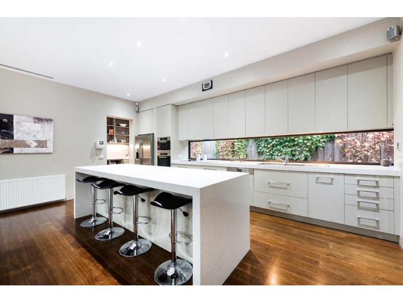 32 Flowerdale Road, Glen Iris VIC 3146