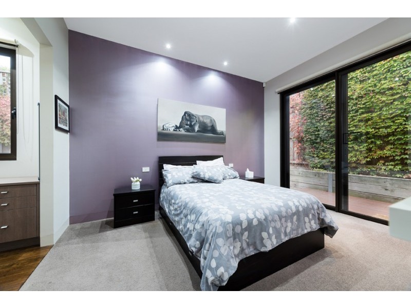 32 Flowerdale Road, Glen Iris VIC 3146