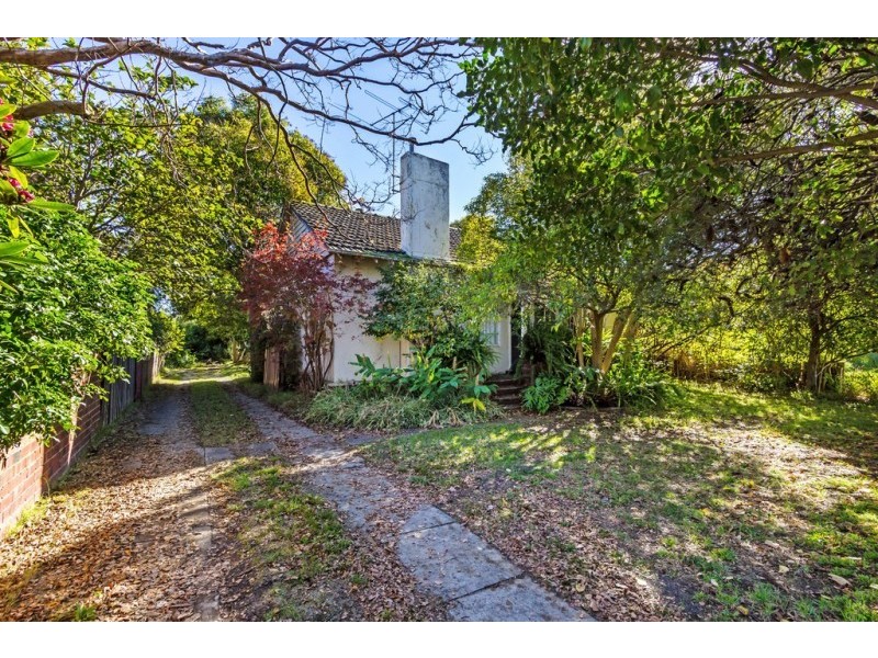 9 Meldan Street, Burwood VIC 3125