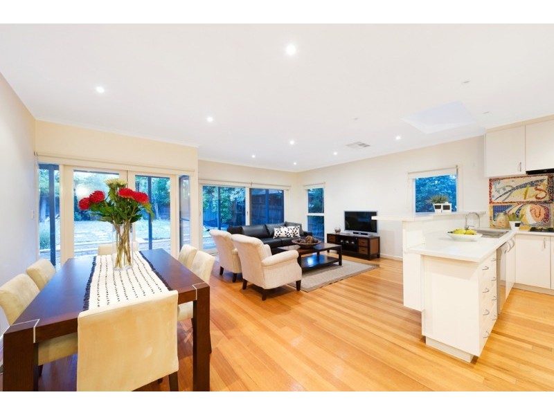 10 Anthony Crescent, Box Hill North VIC 3129