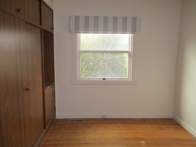 4 Leopold Street, Burwood VIC 3125