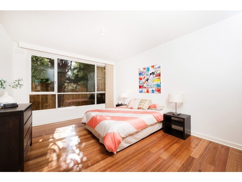 6/13 Myrniong Street, Glen Iris VIC 3146