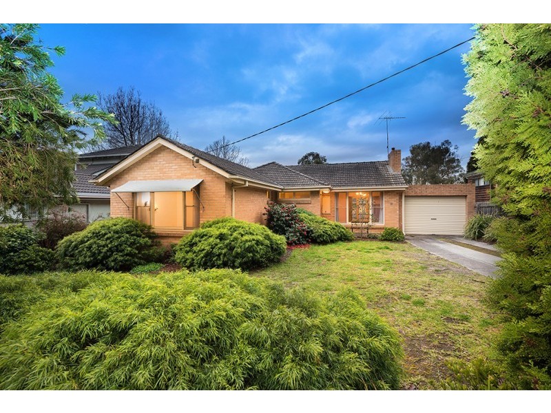 30 Rosalind Crescent, Blackburn VIC 3130