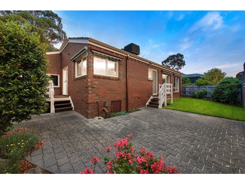 40 Branksome Grove, Blackburn South VIC 3130