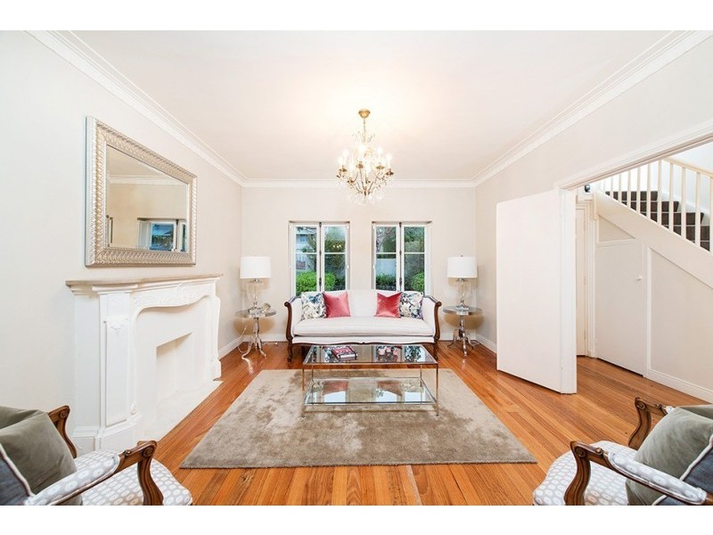 9A Hillside Parade, Glen Iris VIC 3146