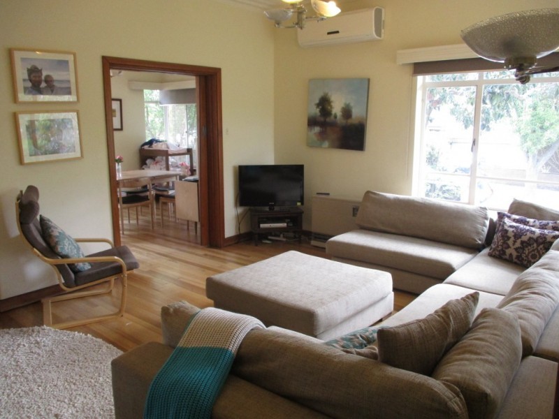 18 Milverton Street, Camberwell VIC 3124