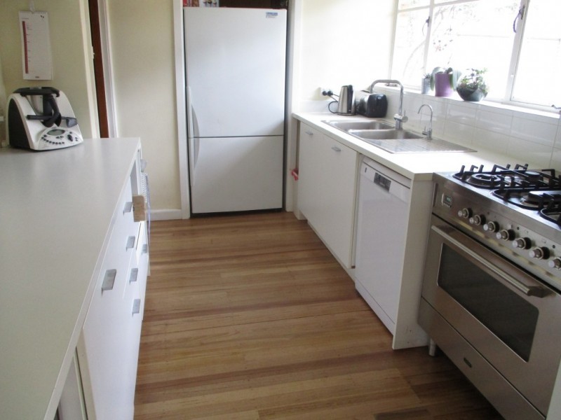 18 Milverton Street, Camberwell VIC 3124