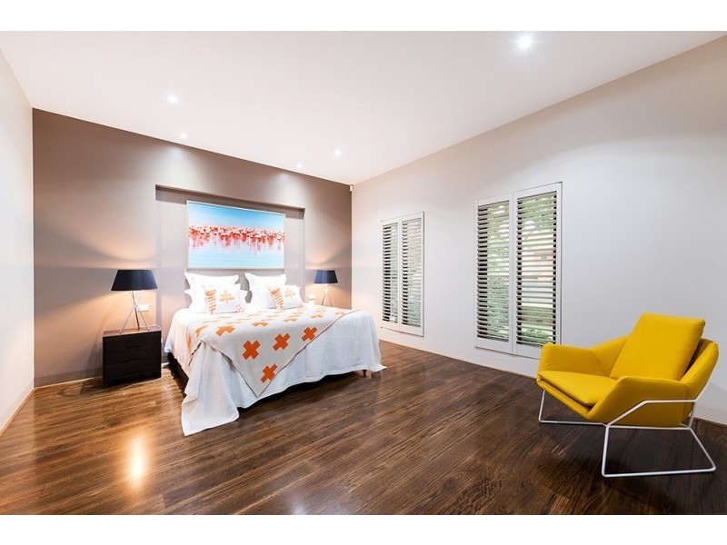 32 Flowerdale Road, Glen Iris VIC 3146
