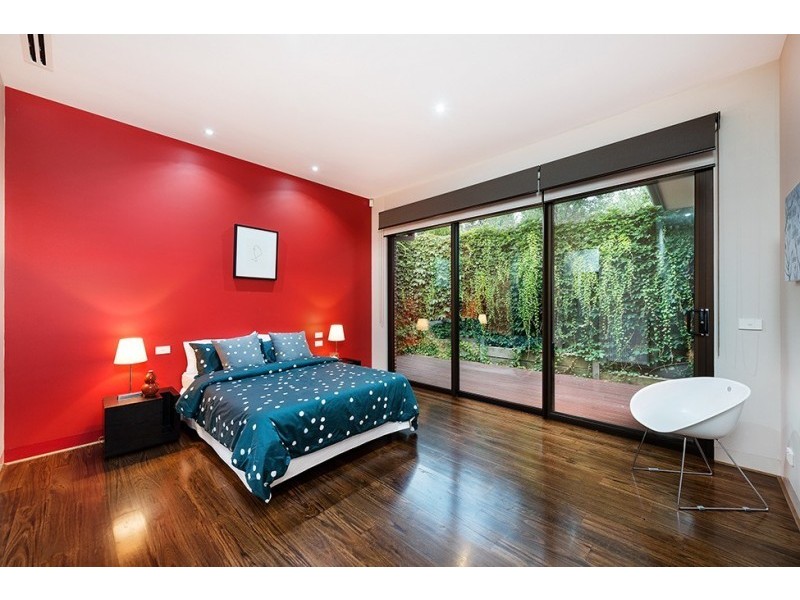 32 Flowerdale Road, Glen Iris VIC 3146