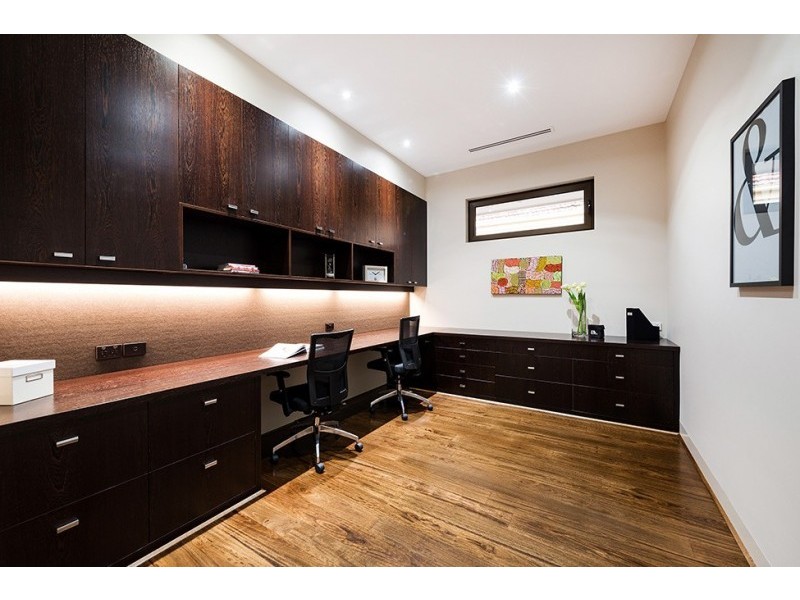 32 Flowerdale Road, Glen Iris VIC 3146