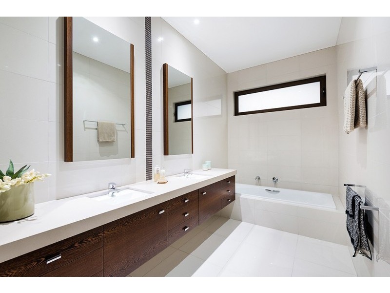 32 Flowerdale Road, Glen Iris VIC 3146
