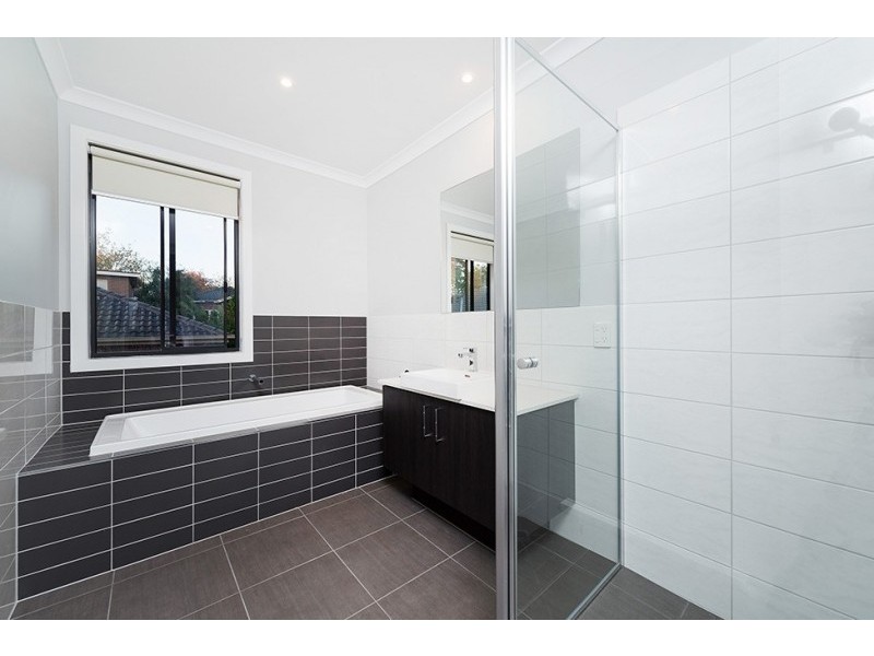 10 Downing Avenue, Glen Iris VIC 3146