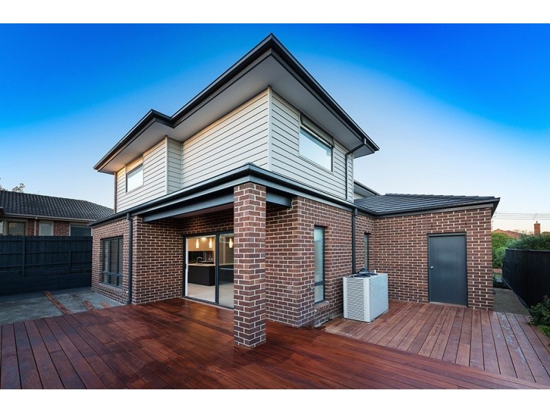 10 Downing Avenue, Glen Iris VIC 3146