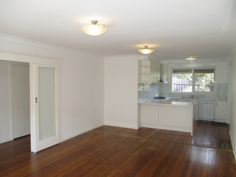 4/10 Van Ness Avenue, Glen Iris VIC 3146
