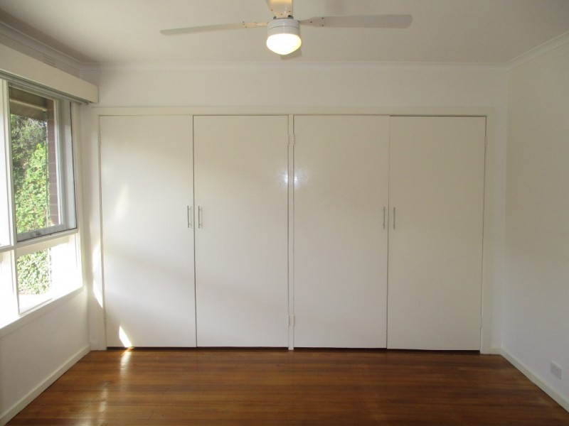 4/10 Van Ness Avenue, Glen Iris VIC 3146