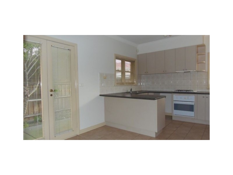 1/4 Douglas Street, Ashwood VIC 3147