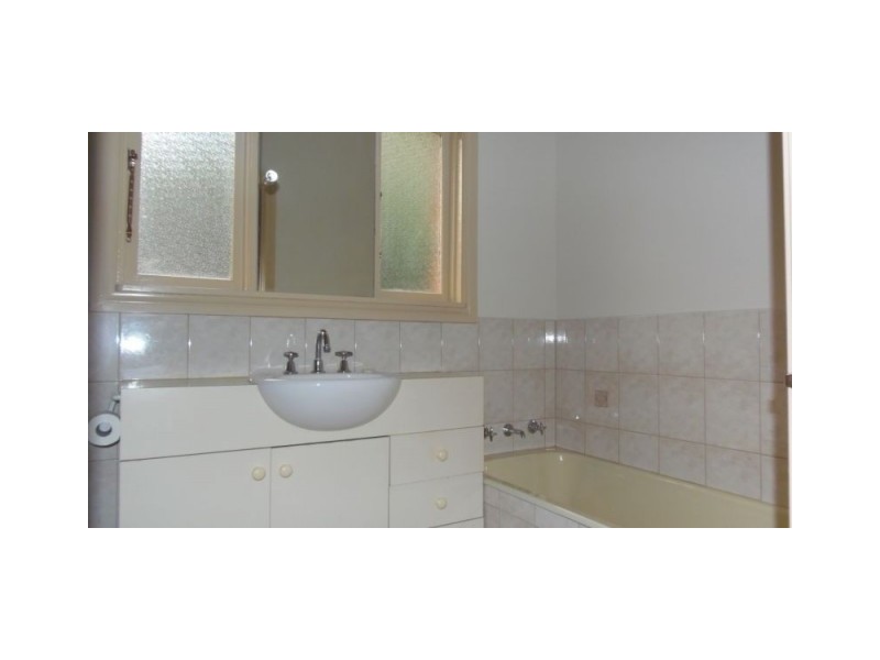 1/4 Douglas Street, Ashwood VIC 3147