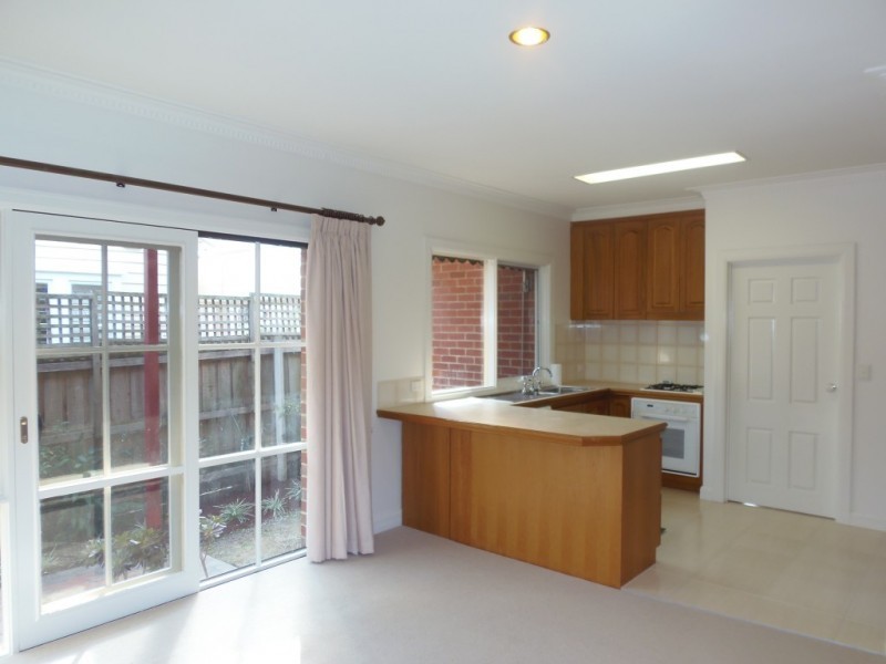 1/44 Summerhill Road, Glen Iris VIC 3146