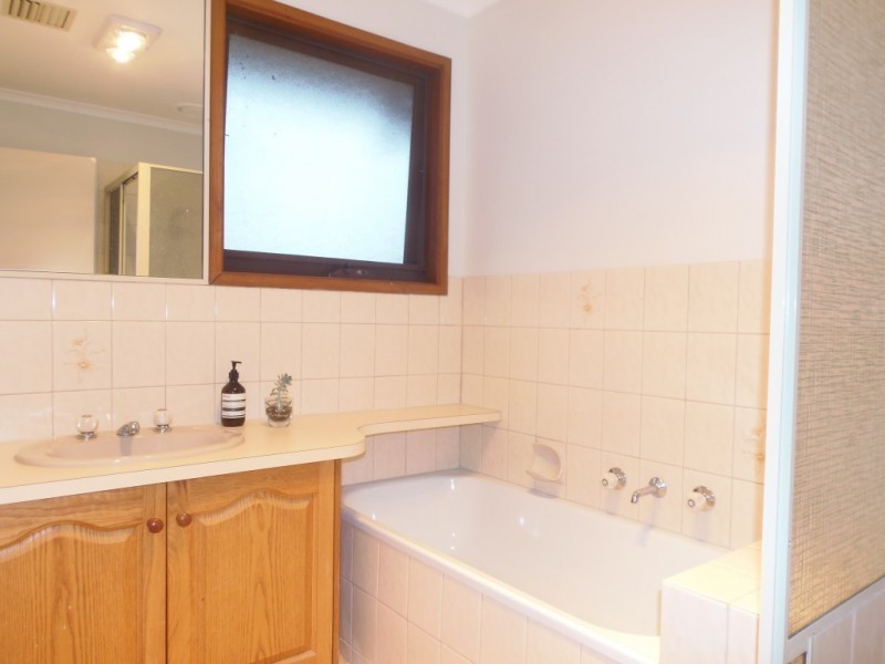 3/9 Edwards Street, Burwood VIC 3125