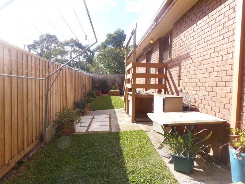 3/9 Edwards Street, Burwood VIC 3125