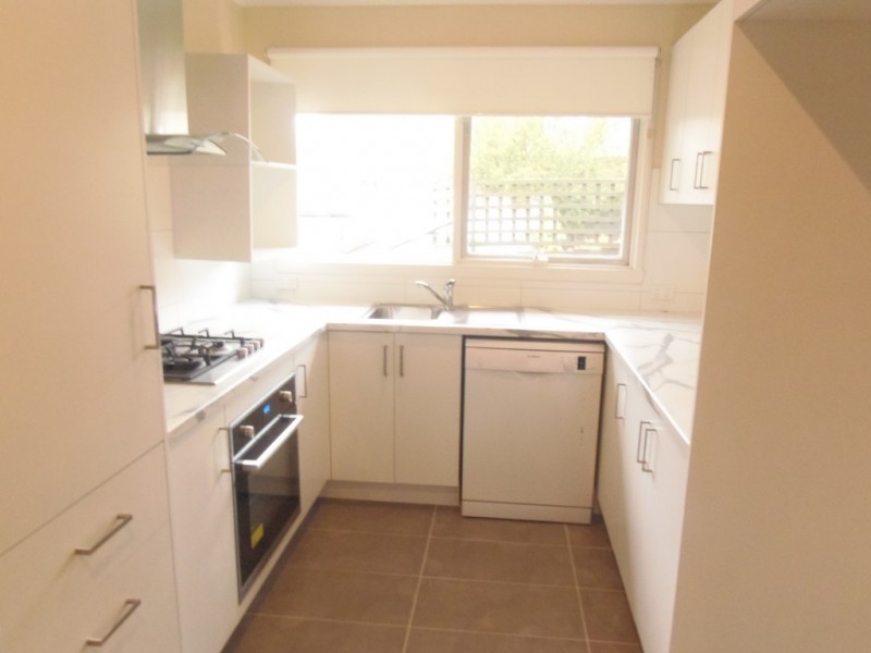 3/4 French street, Camberwell VIC 3124