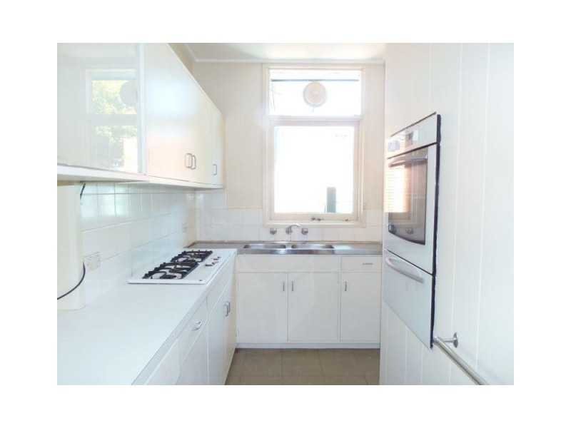 4/9 Glencairn Avenue, Camberwell VIC 3124
