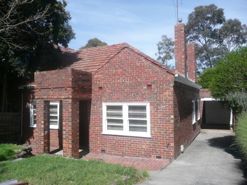 96 Valley Parade, Glen Iris VIC 3146