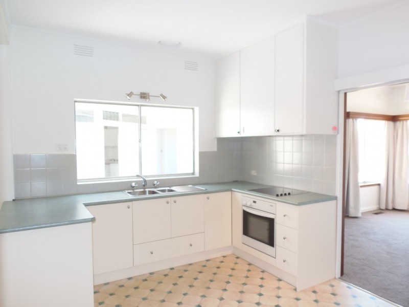 34 Latrobe Court, Caulfield South VIC 3162