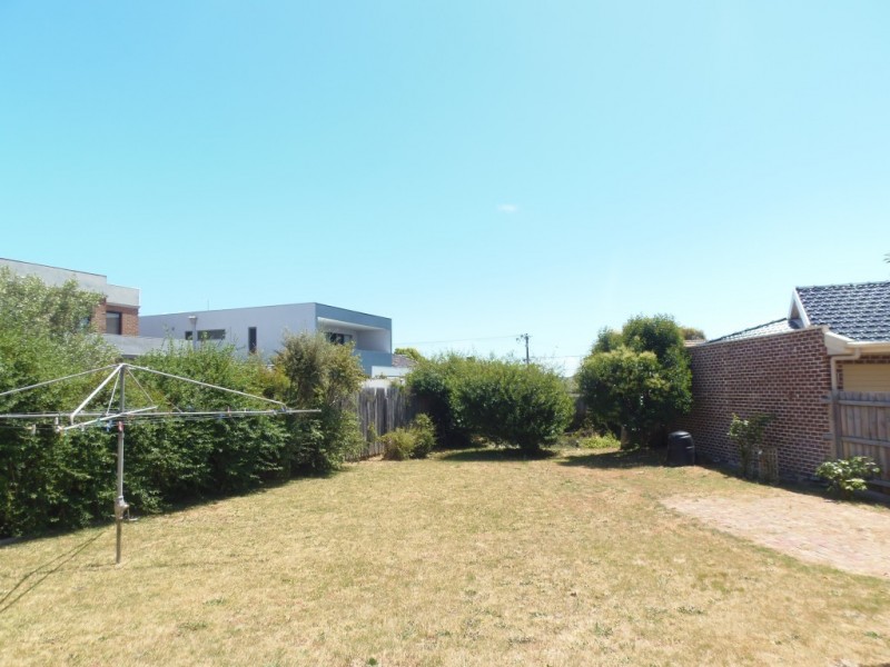 34 Latrobe Court, Caulfield South VIC 3162